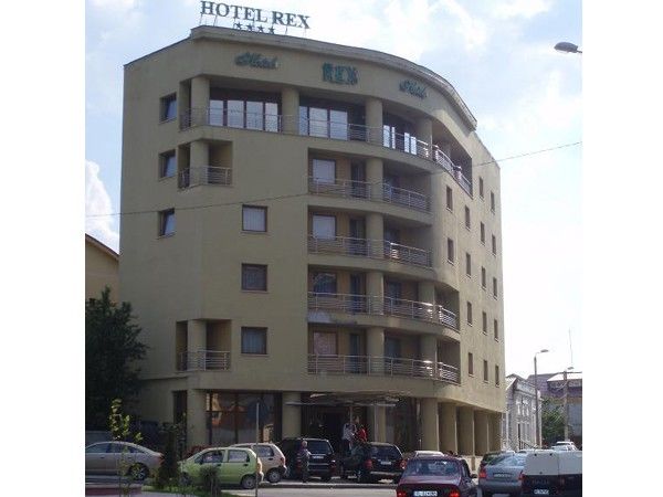 Rex Hotel Tulcea Buitenkant foto
